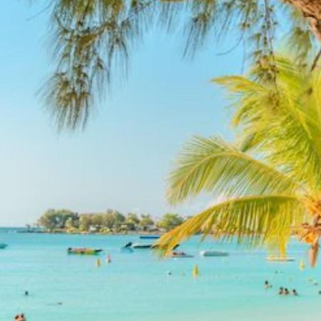 Pereybere Beach Paradise 4 Bedroom Apt Ngoại thất bức ảnh