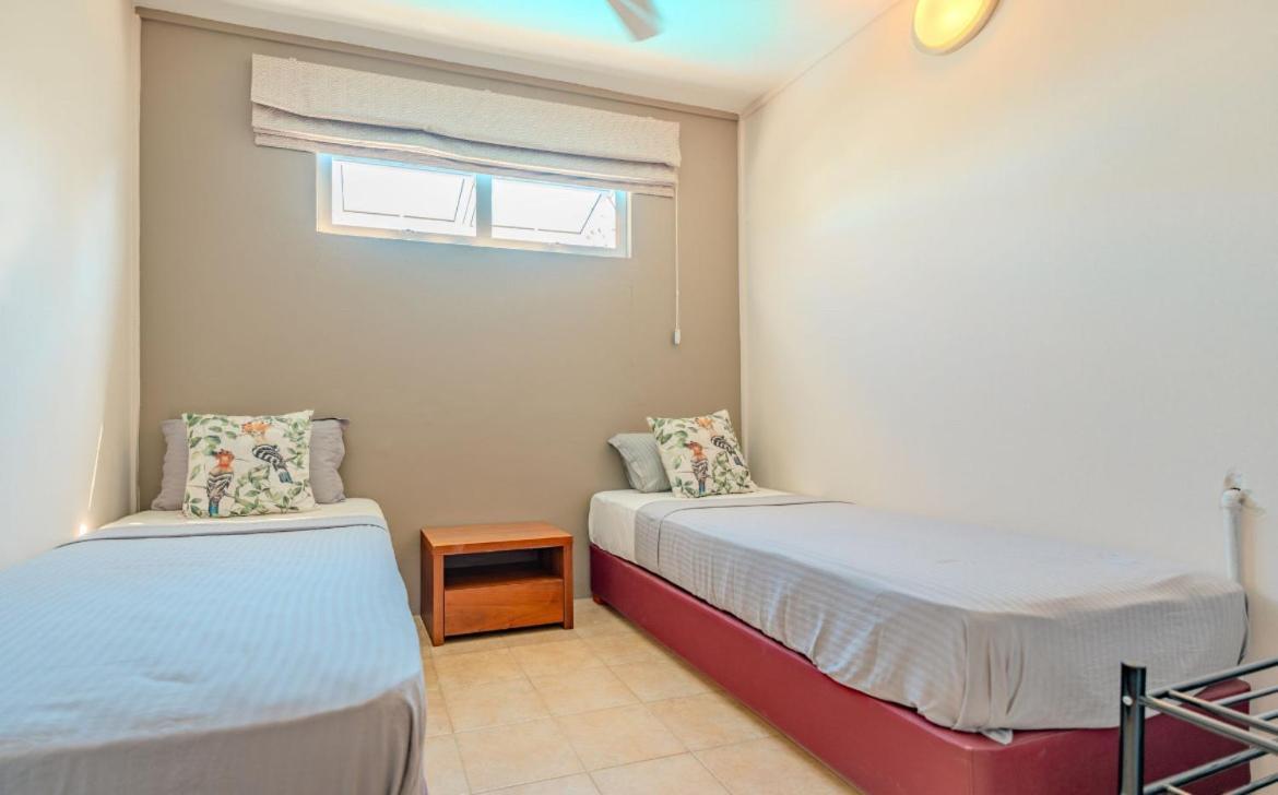 Pereybere Beach Paradise 4 Bedroom Apt Ngoại thất bức ảnh