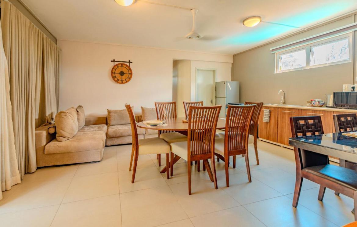 Pereybere Beach Paradise 4 Bedroom Apt Ngoại thất bức ảnh